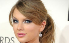 taylor swift make up grammy