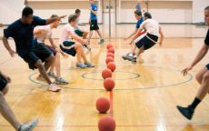 Il gioco del dodgeball fa tornare bambini