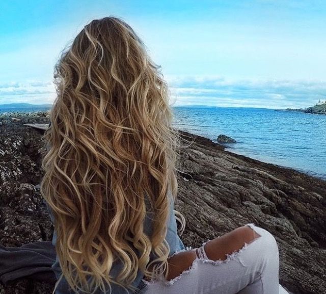 Beach waves: capelli con onde morbide